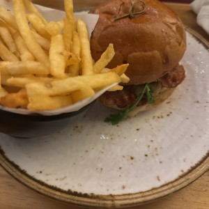 SANDWICHES - AZUL CLASSIC BURGER