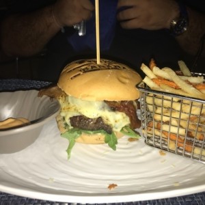 Mazinger Burger