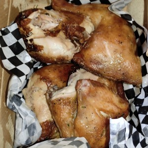 Pollo entero rostizado