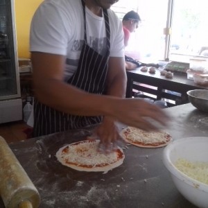 preparando mi pizza 