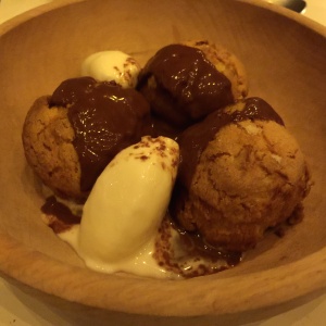 Profiteroles