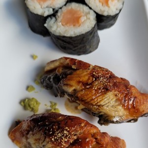 Nigiri sushi - anguila