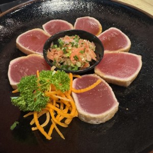 Maguro tataki