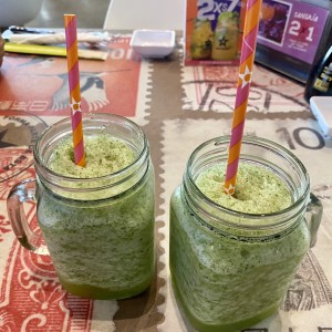 Limonada con hierbabuena
