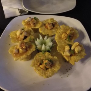 patacones rellenos de mariscos