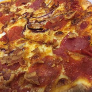 Pizza 4 Carnes 