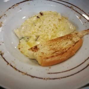 raviolis de zapallo con manzanas