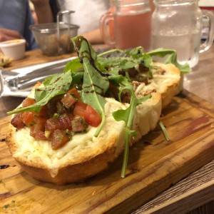 Bruschetta al pesto 