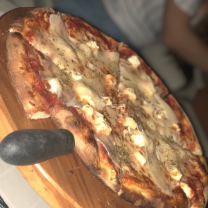 pizza 4 quesos