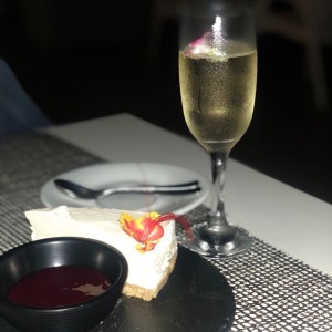 cheesecake y prosecco