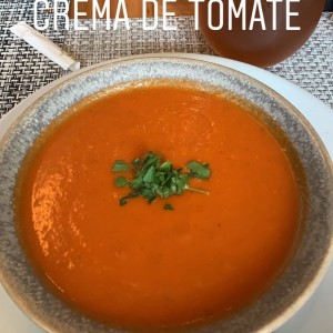 sopa de tomate