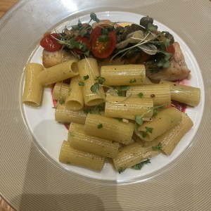 Corvina con rigatoni