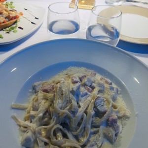 Pasta alfredo con pollo