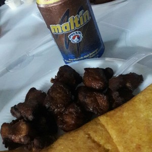 Cachapa con queso y Cochino frito