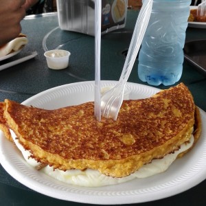cachapa carne mechada