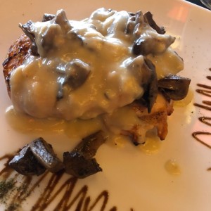 Pollo con hongos