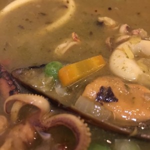Aguadito especial de mariscos