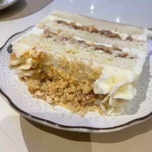 Cake De Vainilla Con Manzana Y Carmalo