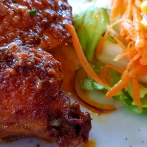 pollo asado con ensalada