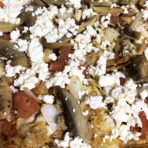 pollo especial con quedo fetta y hongos
