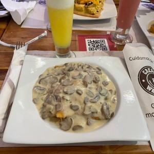 Crepes con Pollo y Champignon