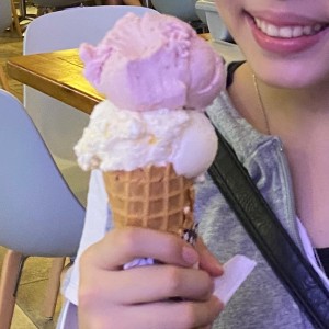 Helado de fresa y yogurt