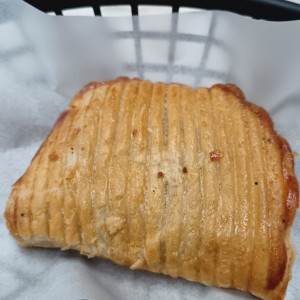 Pastelito estilo pizza