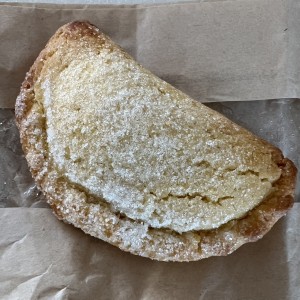 Empanada de guayaba.