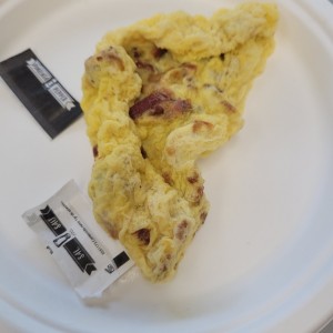 omelete con tocino