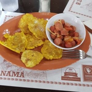 patacon y salchichas