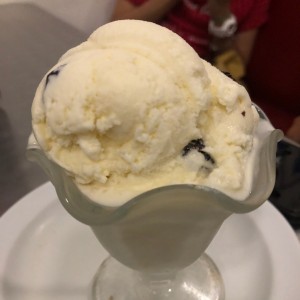 Helado de ron pasas