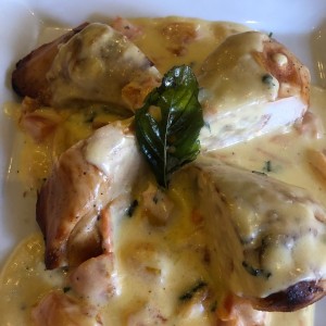 pollo relleno de camarones