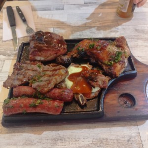 ESPECIALIDADES - PARRILLADA ARGENTINA FUSIÓN