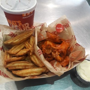 Wings, Salsa Hot Shot.