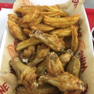 alitas con papas