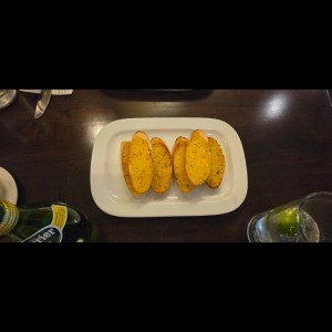 Antipasto - Pan Con Ajo