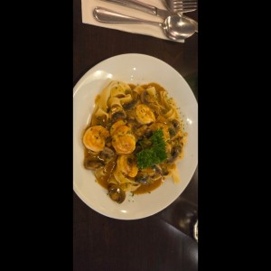 Primi Piatti - Curry con Camarones