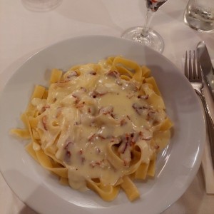 Primi Piatti - Carbonara