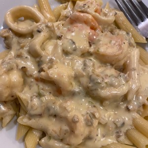 Penne con Mariscos