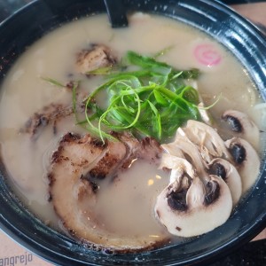 Sopas - Tsugoi Ramen