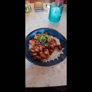 Platos Calientes - Yakitoridon