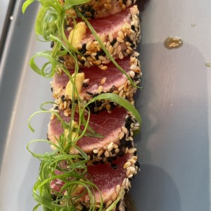 Entradas - Tuna Tataki