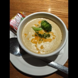 Saladas & Soup - BROCCOLI CHEESE SOUP
