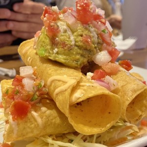 Taquitos de Pollo
