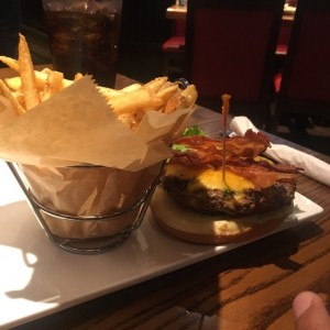 hamburguesa con tocino