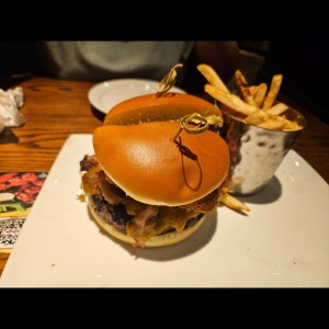 Burgers - CHEESY BACON CHEESEBURGER