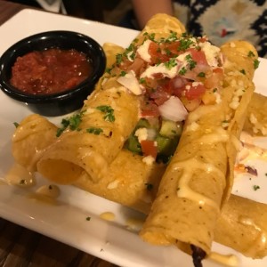 Tacos de pollo