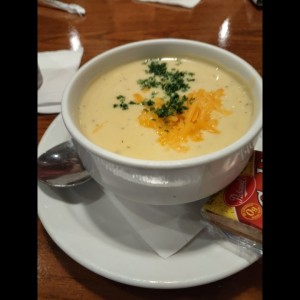 - BROCCOLI CHEESE SOUP