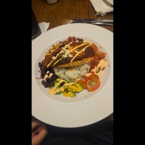 GRILLED SALMON MEXI BOWL