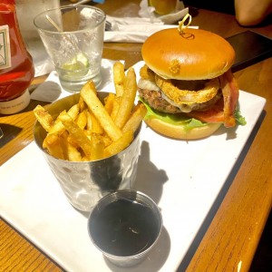 FRIDAYS SIGNATURE WHISKEY-GLAZED BURGER